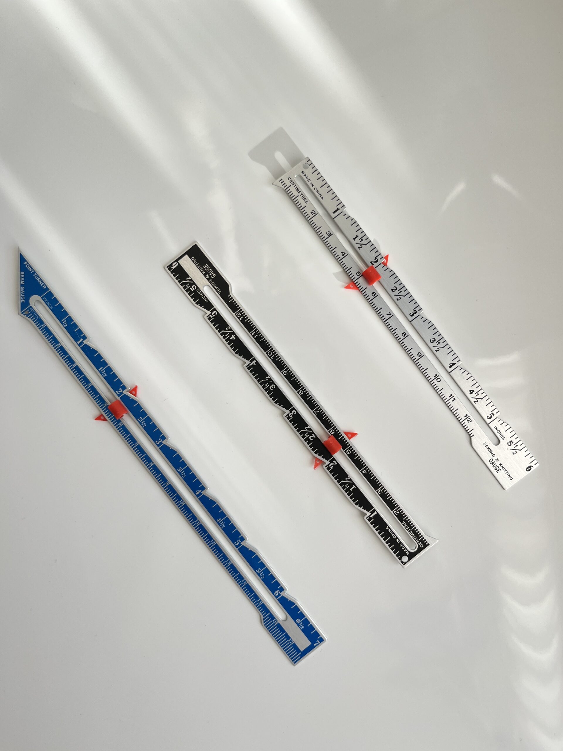 Shenkir 6" Aluminum Sewing Gauge with Clips #SG06A - Image 2